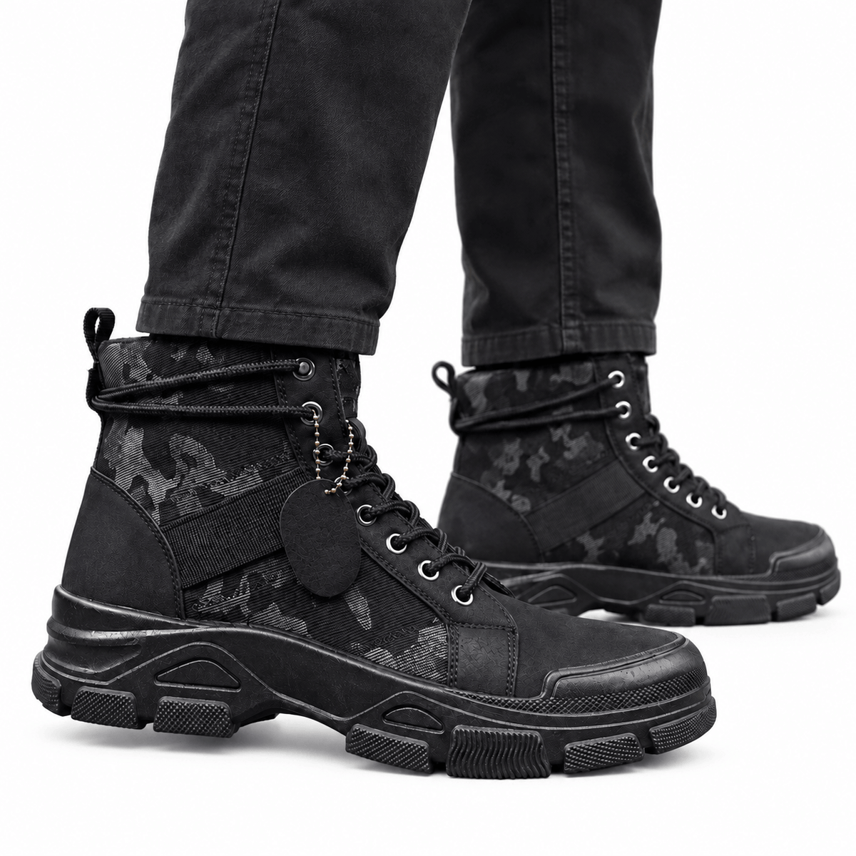 Men's Camouflage Lace-Up Boots with Lug Sole